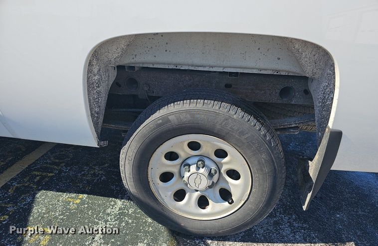image for item EJ5877 2008 Chevrolet  Silverado 1500 pickup truck