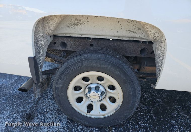 image for item EJ5877 2008 Chevrolet  Silverado 1500 pickup truck