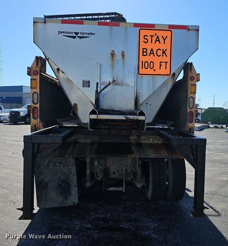 image for item EJ5879 2009 International 7400 dump truck