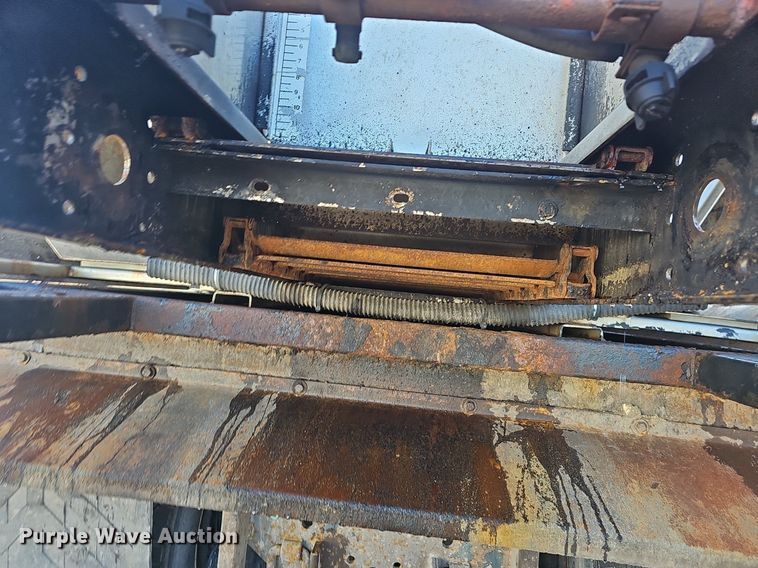 image for item EJ5879 2009 International 7400 dump truck