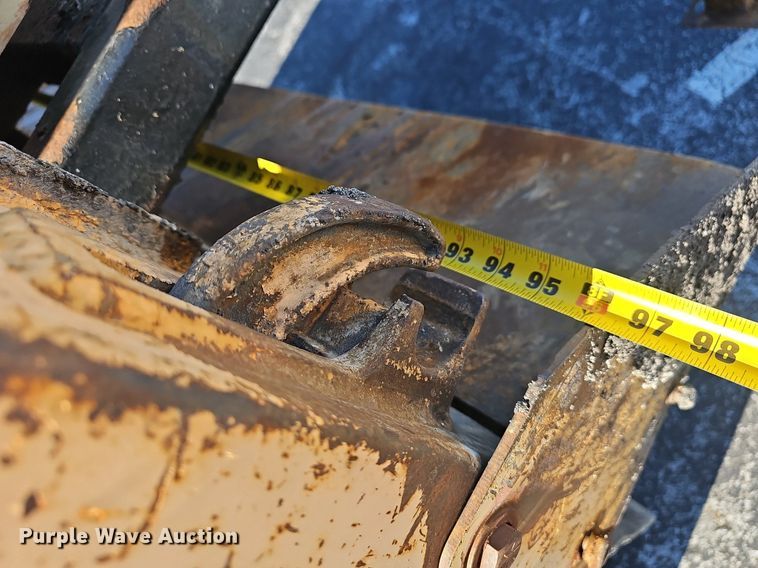 image for item EJ5879 2009 International 7400 dump truck