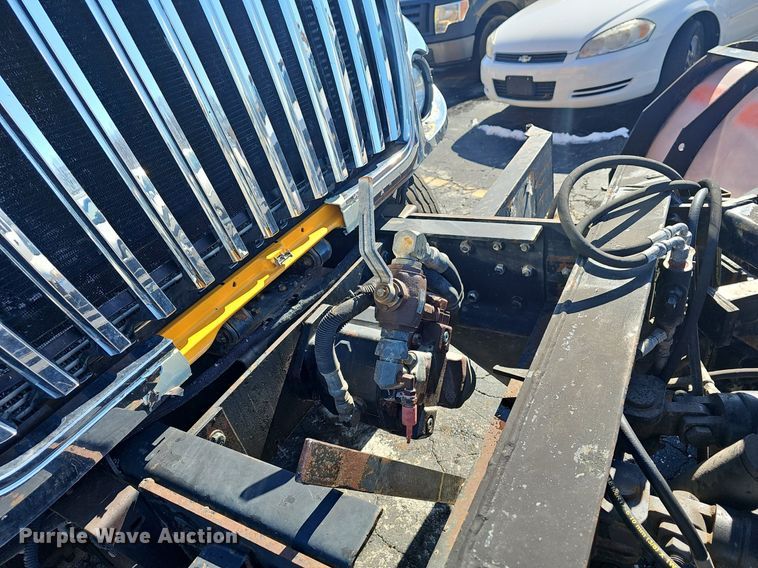 image for item EJ5881 2009 International 7500 dump truck