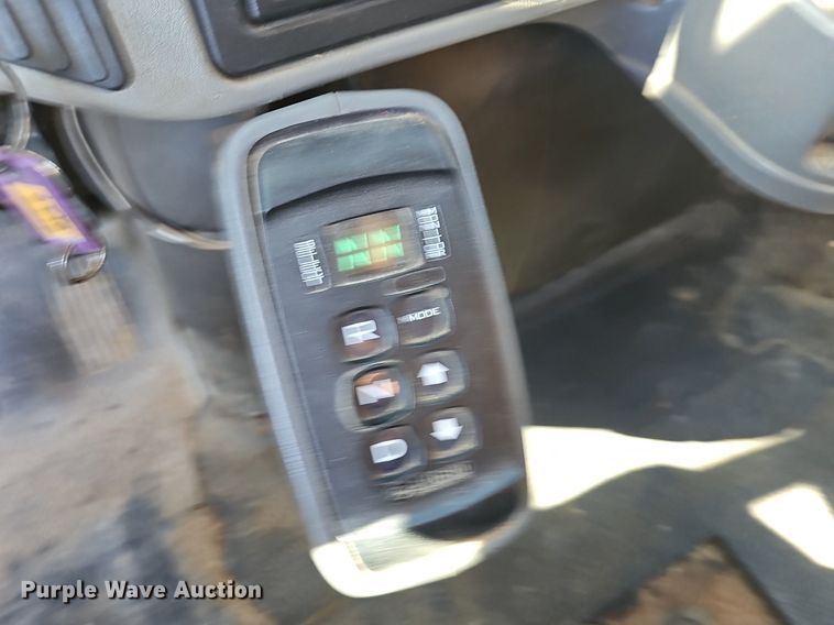 image for item EJ5881 2009 International 7500 dump truck