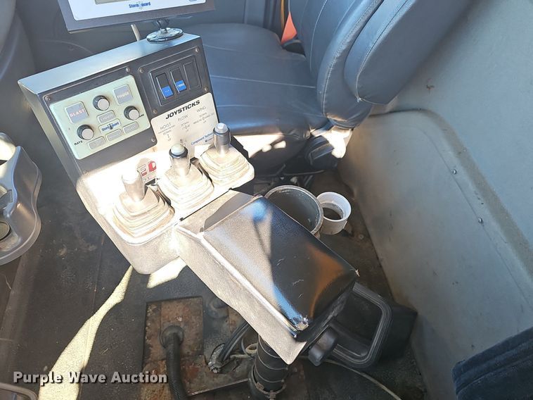 image for item EJ5881 2009 International 7500 dump truck