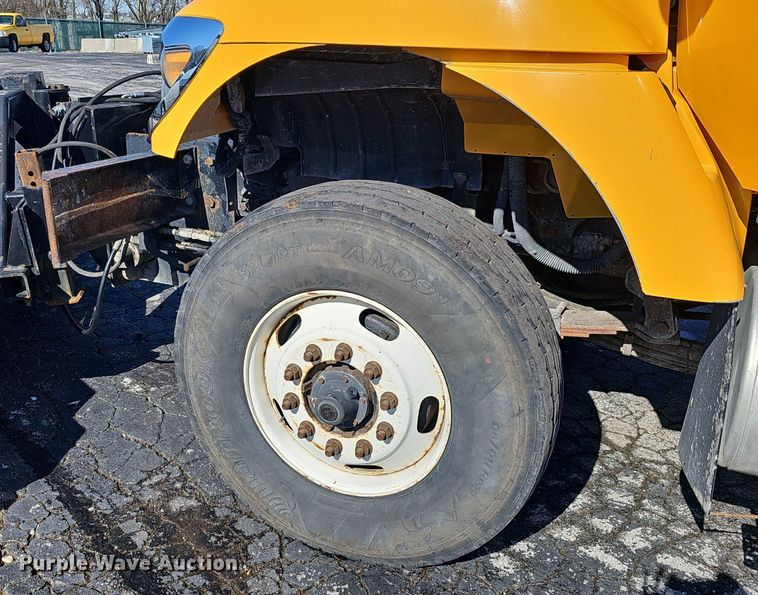 image for item EJ5881 2009 International 7500 dump truck