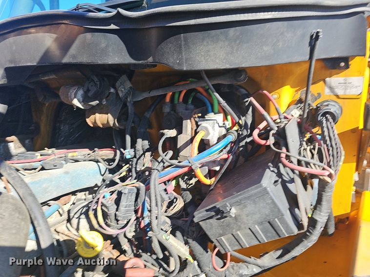 image for item EJ5882 2006 International 7400 dump truck