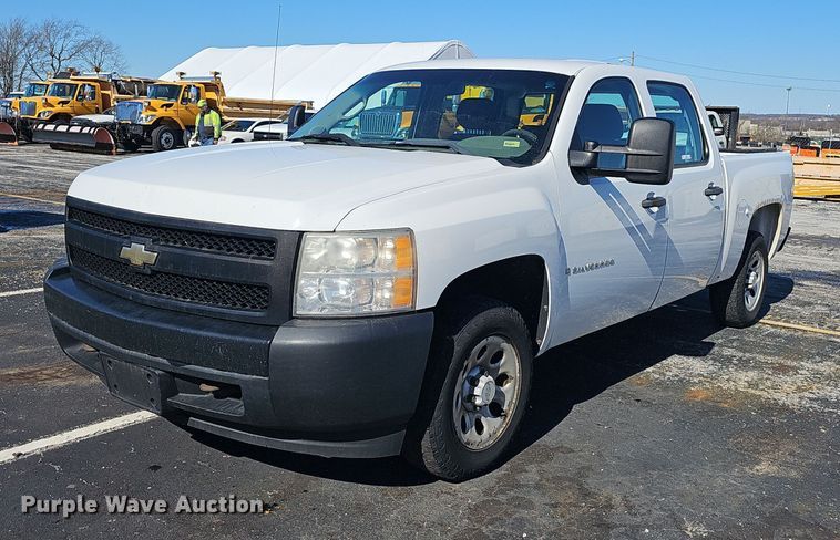 image for item EJ5883 2008 Chevrolet Silverado 1500 Crew Cab pickup truck