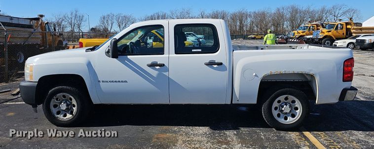 image for item EJ5883 2008 Chevrolet Silverado 1500 Crew Cab pickup truck