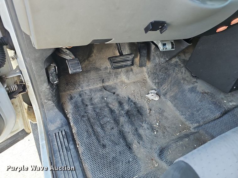 image for item EJ5883 2008 Chevrolet Silverado 1500 Crew Cab pickup truck