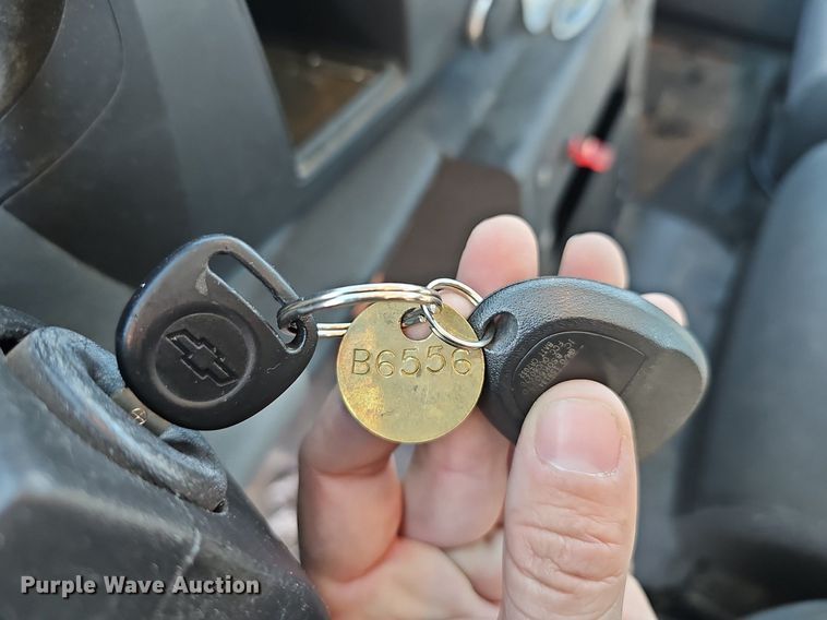 image for item EJ5883 2008 Chevrolet Silverado 1500 Crew Cab pickup truck