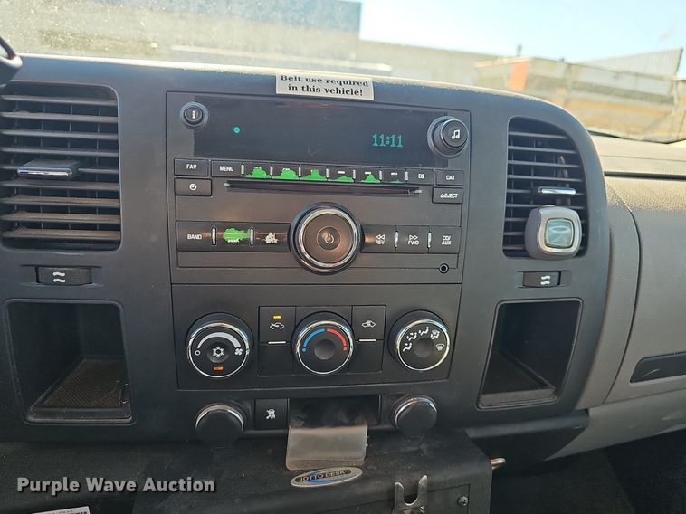 image for item EJ5883 2008 Chevrolet Silverado 1500 Crew Cab pickup truck