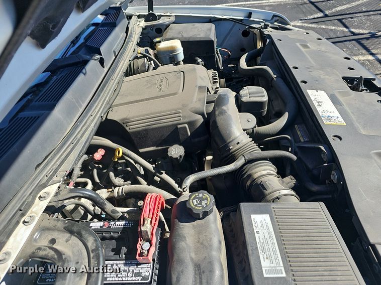 image for item EJ5883 2008 Chevrolet Silverado 1500 Crew Cab pickup truck