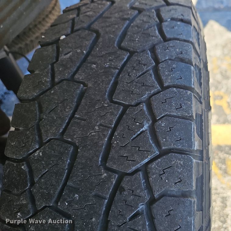 image for item EJ5883 2008 Chevrolet Silverado 1500 Crew Cab pickup truck