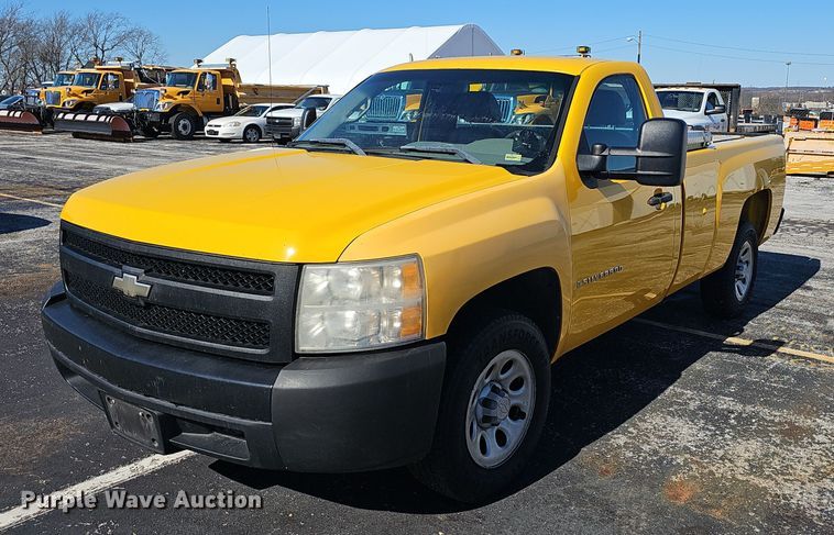 image for item EJ5884 2007 Chevrolet Silverado 1500 pickup truck