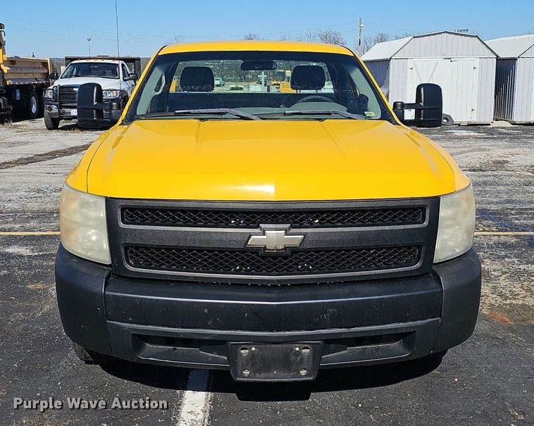 image for item EJ5884 2007 Chevrolet Silverado 1500 pickup truck