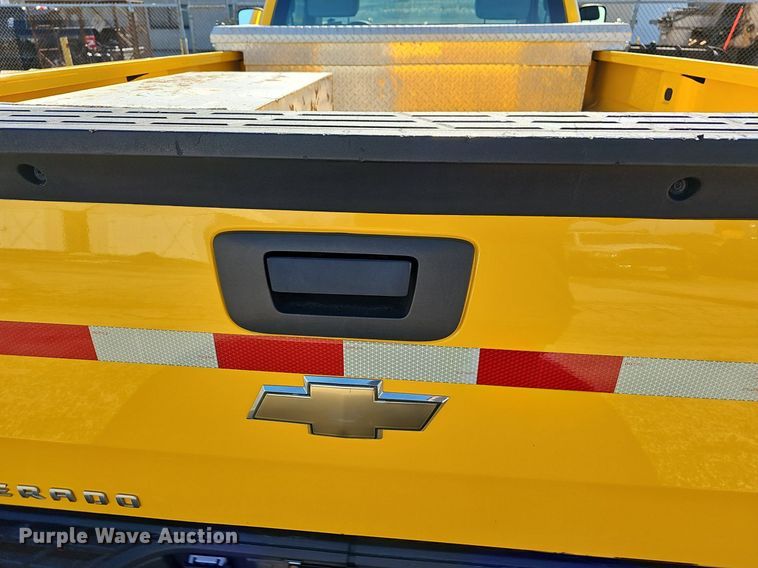 image for item EJ5884 2007 Chevrolet Silverado 1500 pickup truck