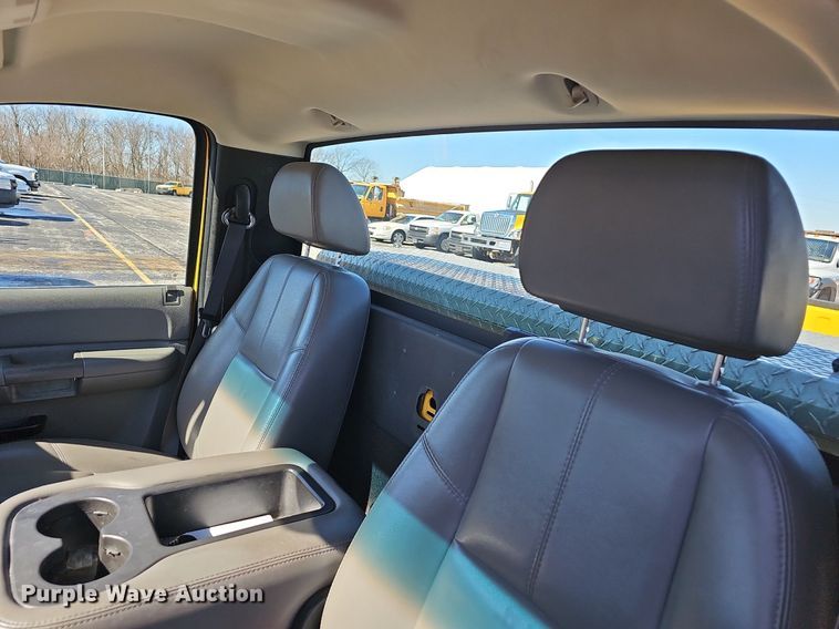 image for item EJ5884 2007 Chevrolet Silverado 1500 pickup truck