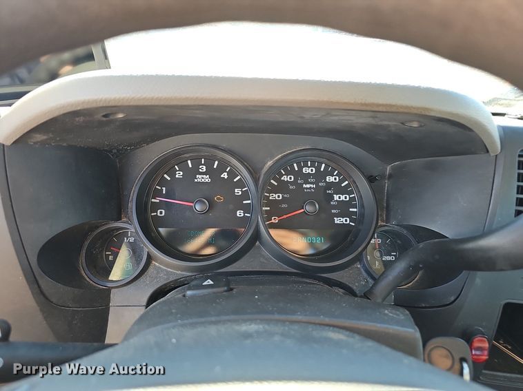 image for item EJ5884 2007 Chevrolet Silverado 1500 pickup truck