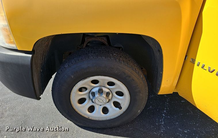 image for item EJ5884 2007 Chevrolet Silverado 1500 pickup truck