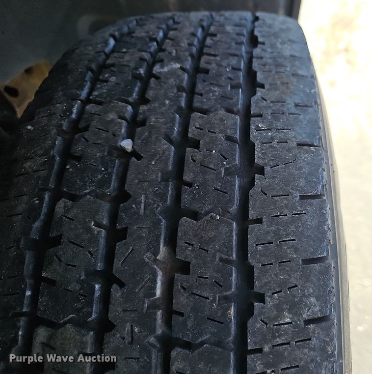 image for item EJ5884 2007 Chevrolet Silverado 1500 pickup truck