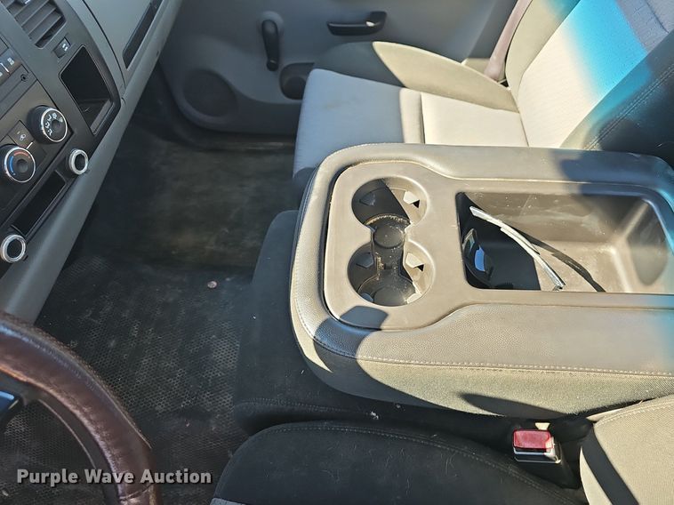 image for item EJ5887 2008 Chevrolet Silverado 1500 pickup truck