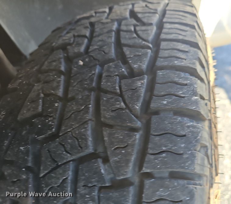 image for item EJ5887 2008 Chevrolet Silverado 1500 pickup truck