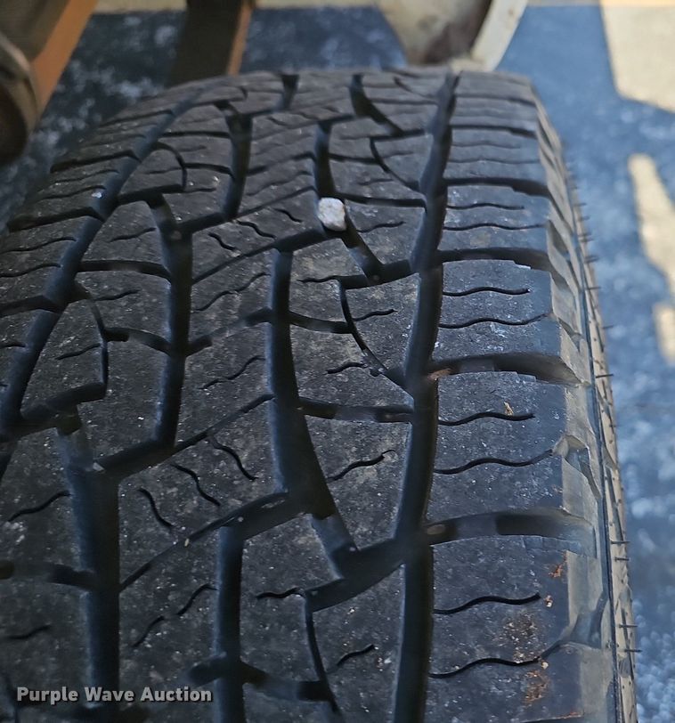 image for item EJ5887 2008 Chevrolet Silverado 1500 pickup truck