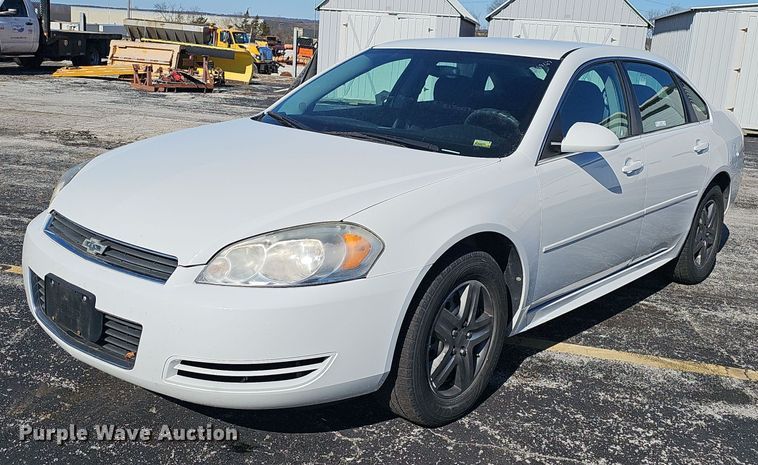 image for item EJ5888 2011 Chevrolet Impala LS 