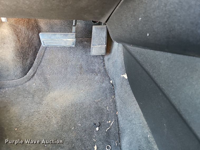 image for item EJ5888 2011 Chevrolet Impala LS 