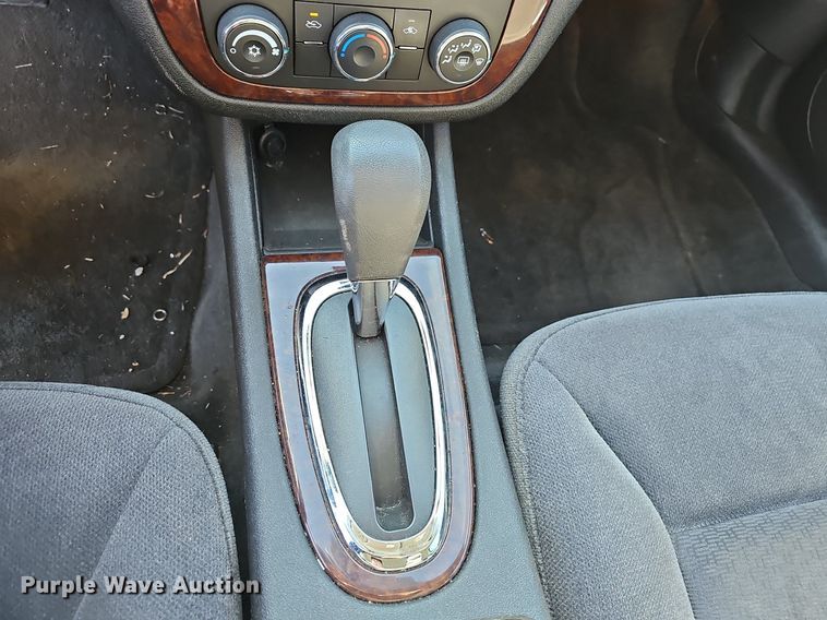 image for item EJ5888 2011 Chevrolet Impala LS 