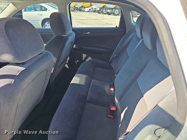 image for item EJ5888 2011 Chevrolet Impala LS 