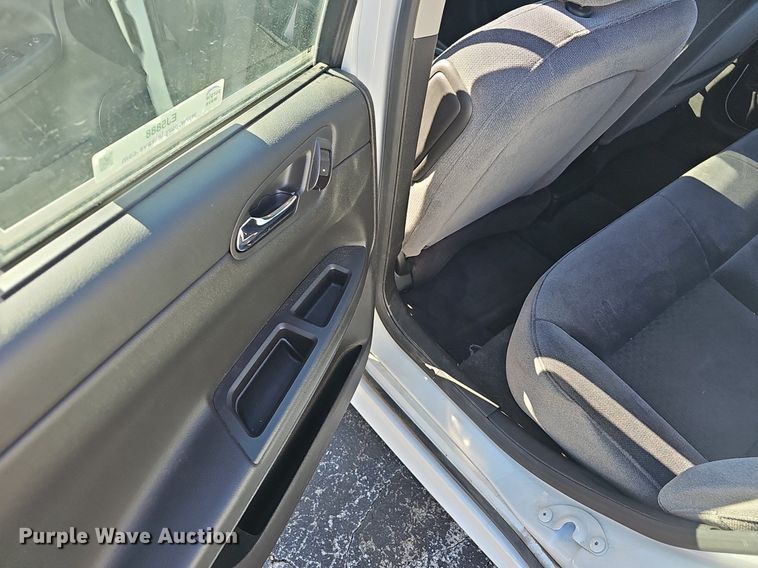 image for item EJ5888 2011 Chevrolet Impala LS 