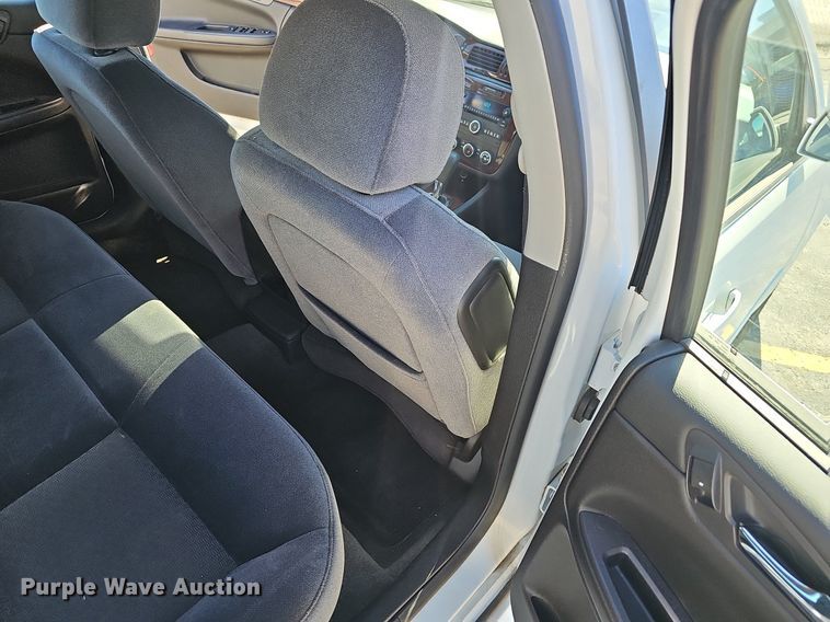 image for item EJ5888 2011 Chevrolet Impala LS 