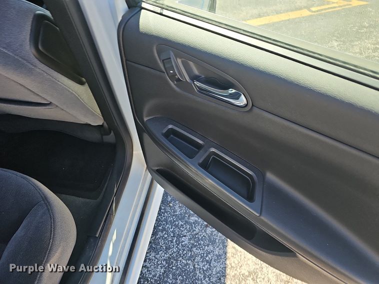 image for item EJ5888 2011 Chevrolet Impala LS 