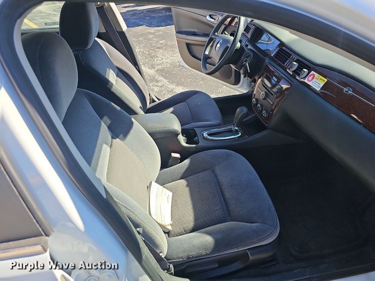 image for item EJ5888 2011 Chevrolet Impala LS 