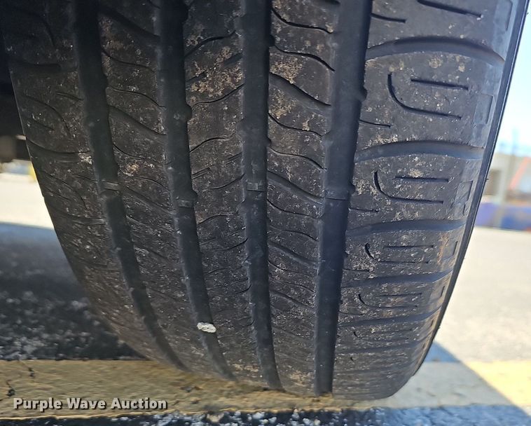 image for item EJ5888 2011 Chevrolet Impala LS 