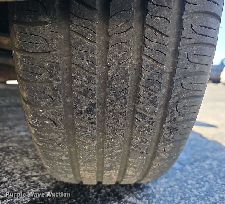 image for item EJ5888 2011 Chevrolet Impala LS 