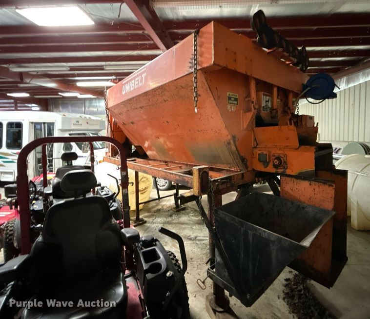 image for item EK4042 UniBelt/PB Loader BC-3SM pothole patcher