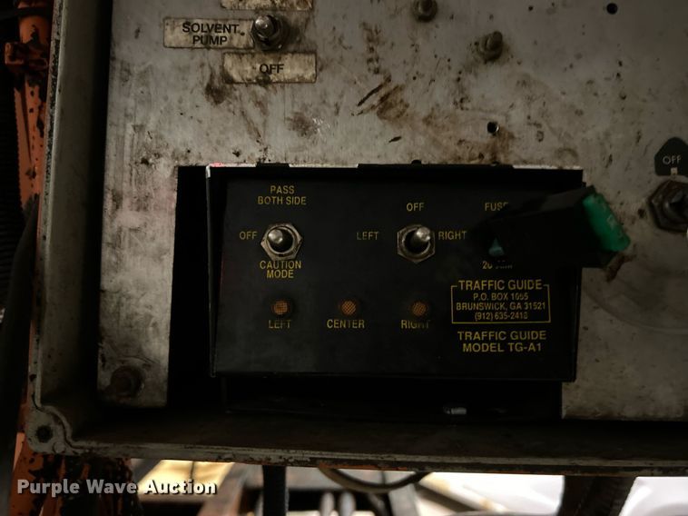 image for item EK4042 UniBelt/PB Loader BC-3SM pothole patcher