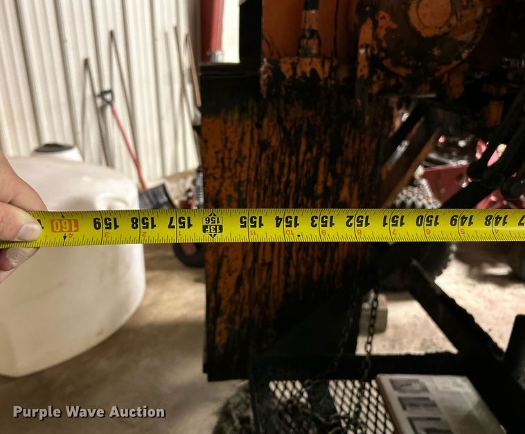 image for item EK4042 UniBelt/PB Loader BC-3SM pothole patcher