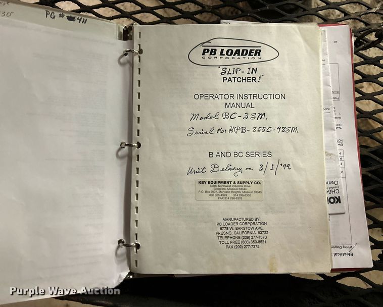 image for item EK4042 UniBelt/PB Loader BC-3SM pothole patcher