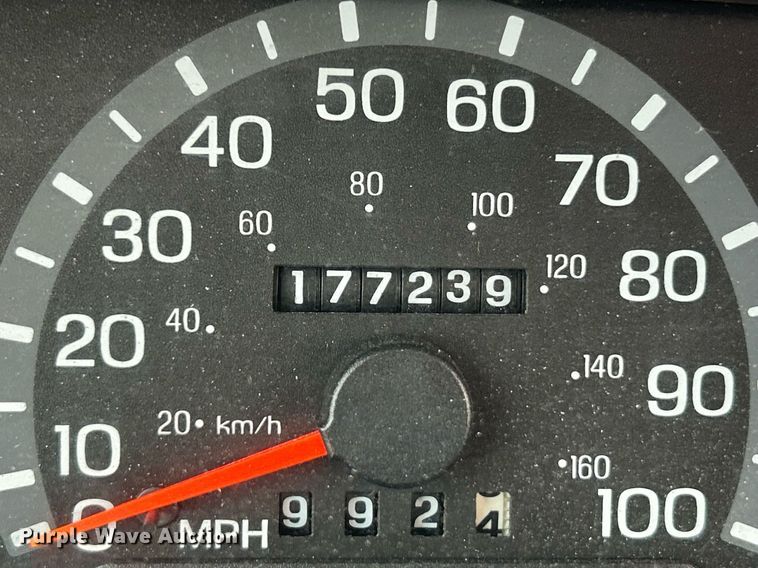 image for item EK4049 2003 Diamond Coach shuttle bus