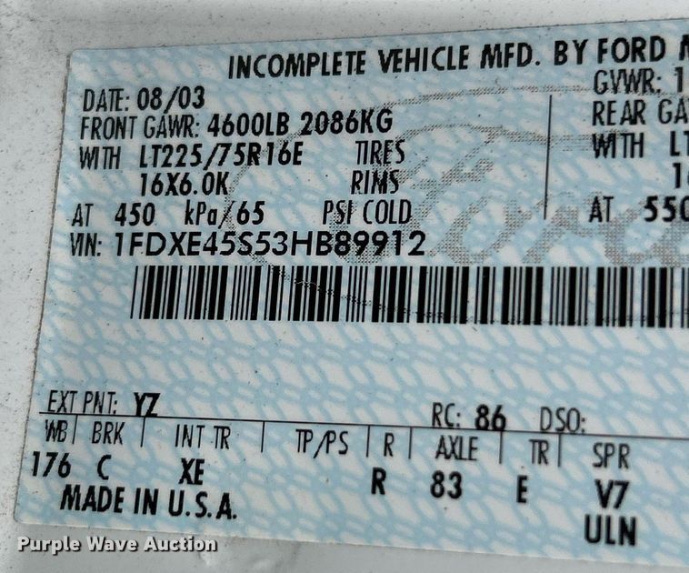 image for item EK4049 2003 Diamond Coach shuttle bus