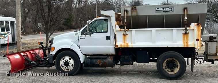 image for item EK4050 2011 Ford F650 Super Duty XL  dump truck