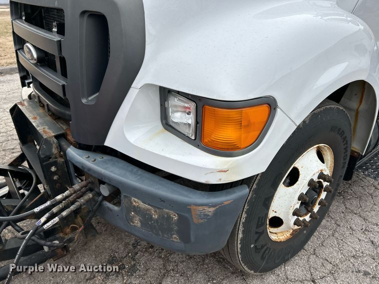 image for item EK4050 2011 Ford F650 Super Duty XL  dump truck