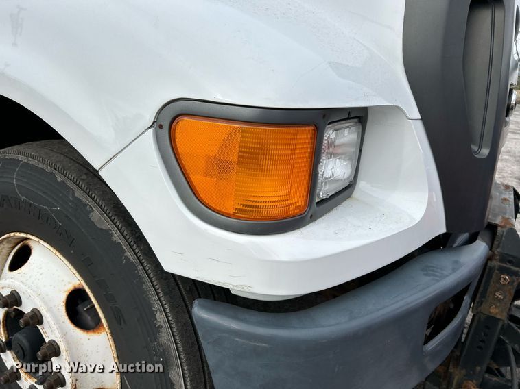 image for item EK4050 2011 Ford F650 Super Duty XL  dump truck