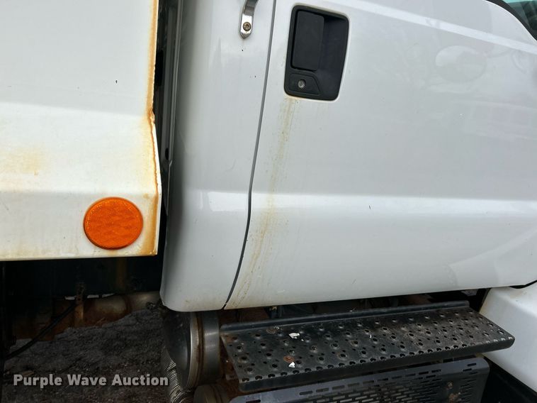 image for item EK4050 2011 Ford F650 Super Duty XL  dump truck