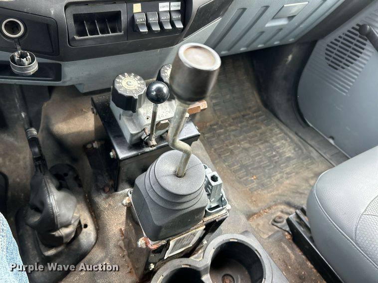 image for item EK4050 2011 Ford F650 Super Duty XL  dump truck