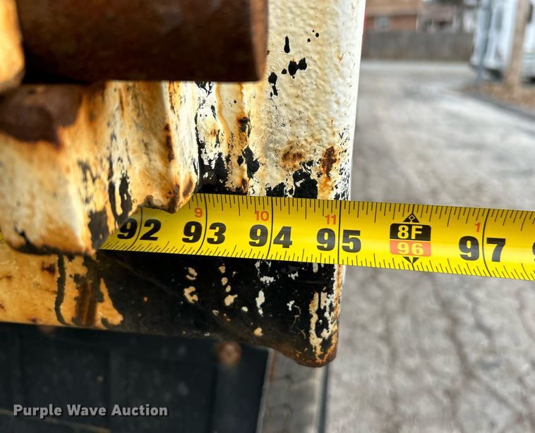 image for item EK4050 2011 Ford F650 Super Duty XL  dump truck