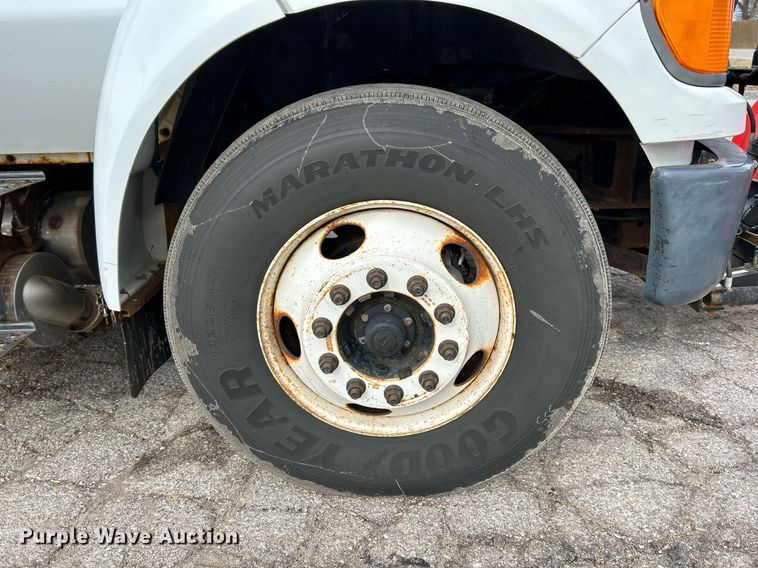 image for item EK4050 2011 Ford F650 Super Duty XL  dump truck